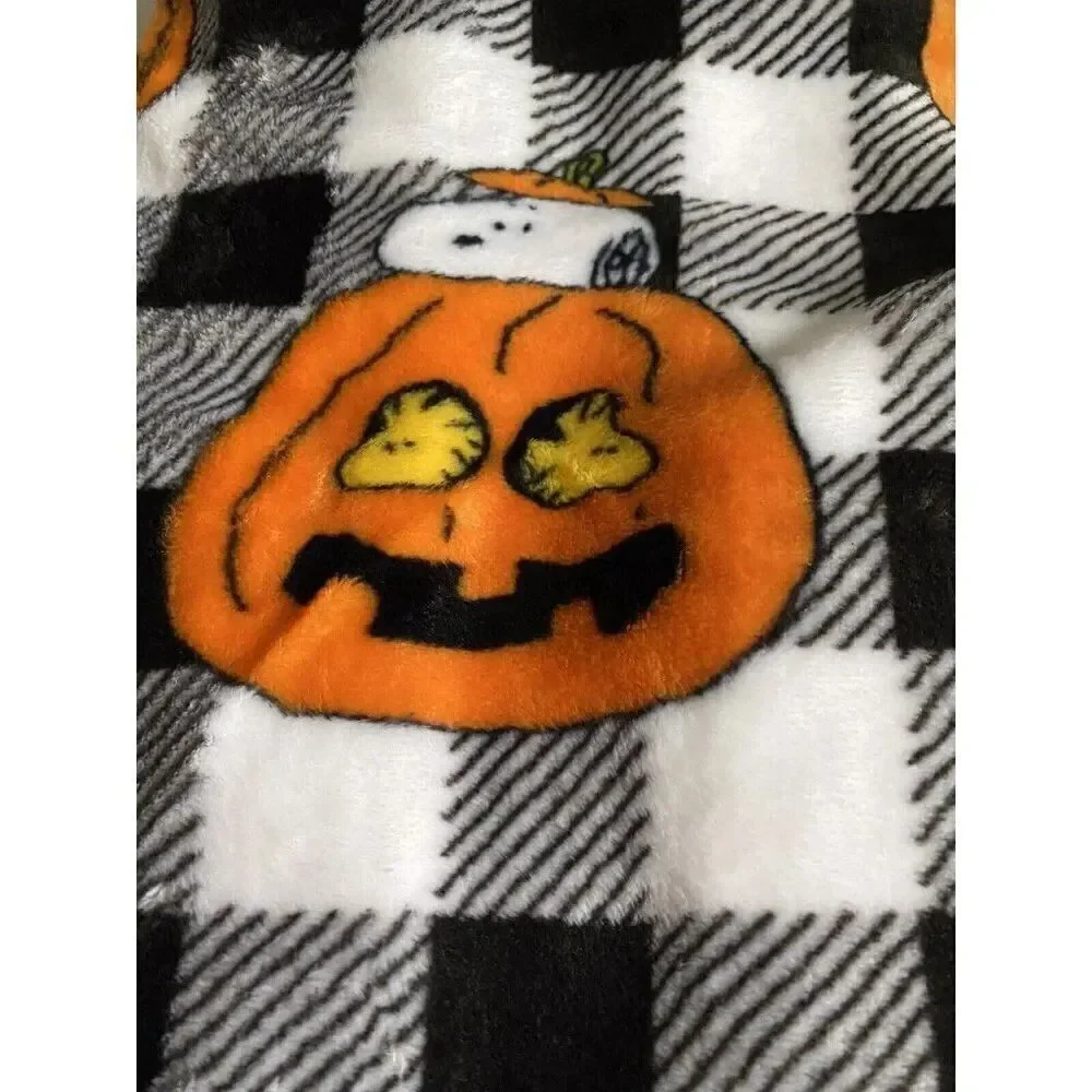 PEANUTS SNOOPY Woodstock Soft THROW Blanket 50”x70” Halloween Jack O Lantern NEW